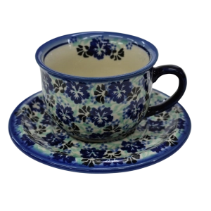 Cup and saucer (A44 D87) 