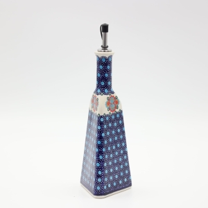Olive oil bottle (A539 D82)      
