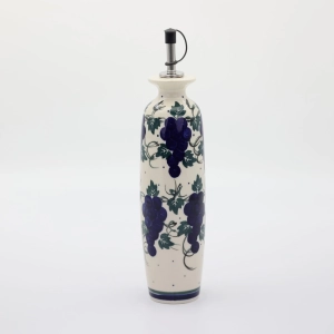 Olive oil bottle (A539 D9)  