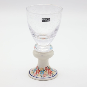 Wine glass with bubbles (A22 D52)        