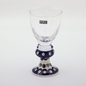 Wine glass with bubbles (A22 D24)          