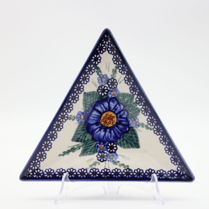 Triangular ceramic platter (A552 D74)       