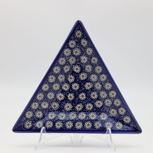 Triangular ceramic platter (A552 D65)       