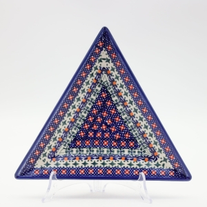 Triangular ceramic platter (A552 D21)         
