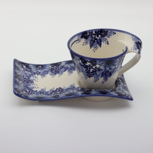 Cup with a tray (A41 D118)  