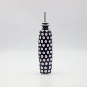 Olive oil bottle (A539 D64)      