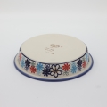Okrągłe ceramiczne naczynie do zapiekania z Bolesławca, ręcznie zdobiona ceramika bolesławiecka, polskie rękodzieło artystyczne do piekarnika, mikrofalówki i zmywarki.