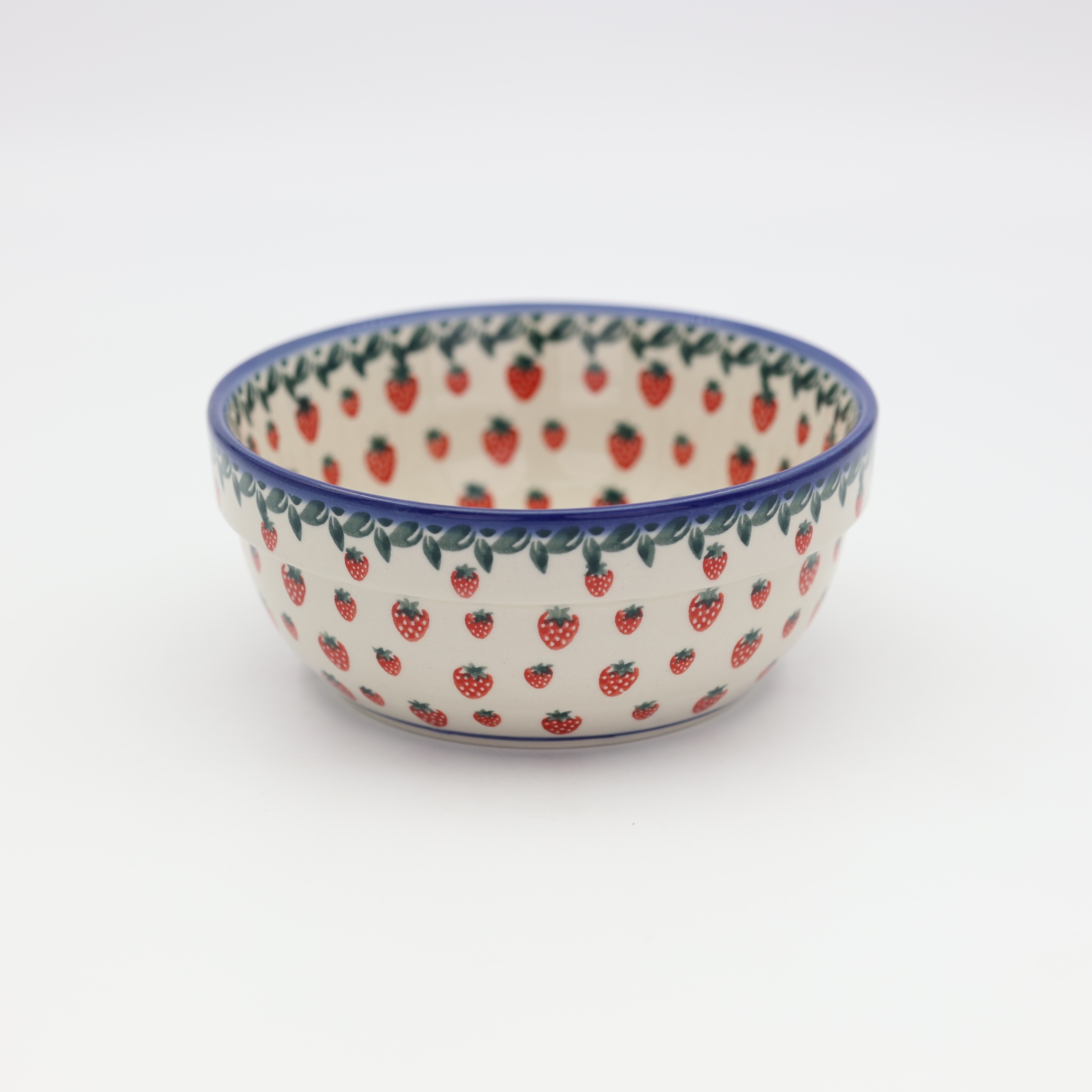 Ceramiczna miska bolesławiecka – tradycyjna polska ceramika użytkowa.